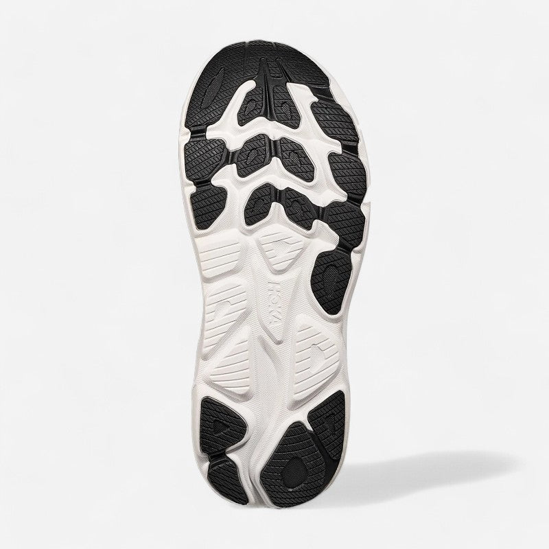Men's Clifton 10 Black / White