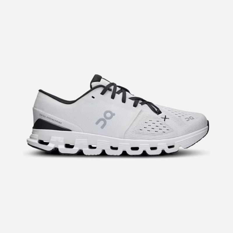 Cloud X 4 Ivory/Black