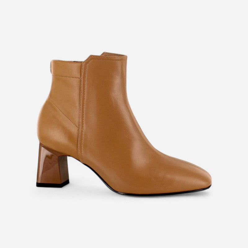 Dolly Stretch Nappa Leather/Camel