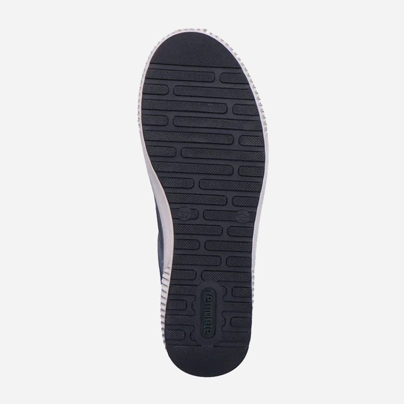 Maditta 00 Black/Black
